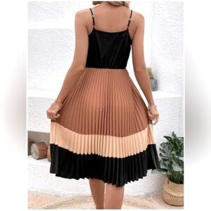 Pleated A-line Skirt Colorblock Brown and black NWT